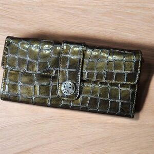 **Brighton Barbados Bronze Croc-embossed Patent Leather Wallet